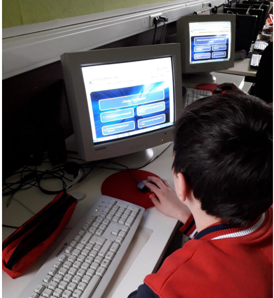 L'utilisation des ordinateurs en P5/6 ECOLE FONDAMENTALE SAINTJOSEPH